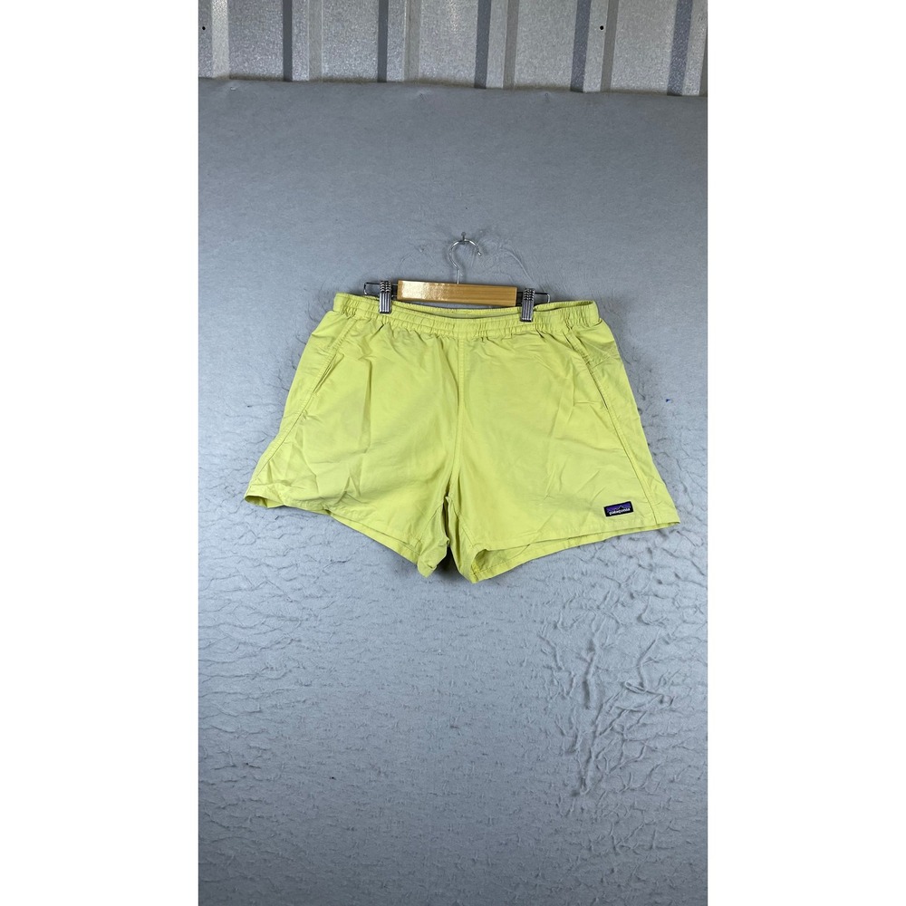 Patagonia Baggies Shorts Mens Medium Yellow Good 5 Inch Inseam Pockets Hiking